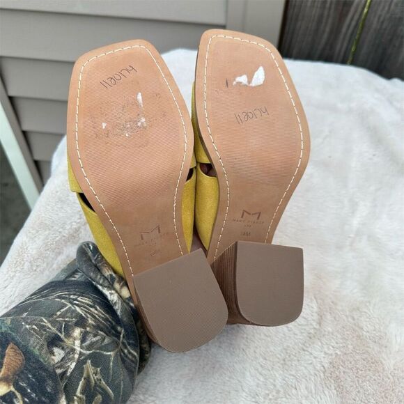 Marc Fisher Women's Barli Yellow Block Heel Sandals Size 10 - Picture 6 of 7